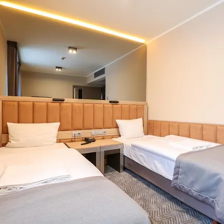 Ilonn 4* Poznań