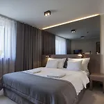 Otel Ilonn 4*
