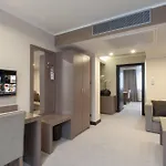 إيلون