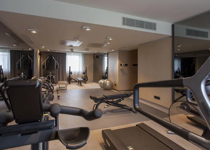 伊隆酒店 酒店 波兹南